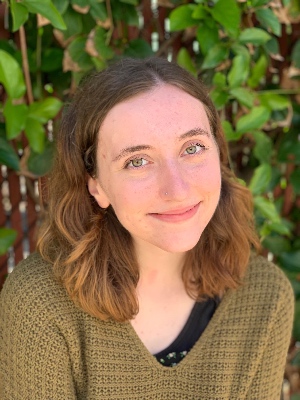 Claire Andolina '24 (she/they)